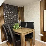 Apartment E 37 Downtown Whit Garage Opcional