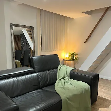 Διαμέρισμα E 37 Downtown Whit Garage Opcional