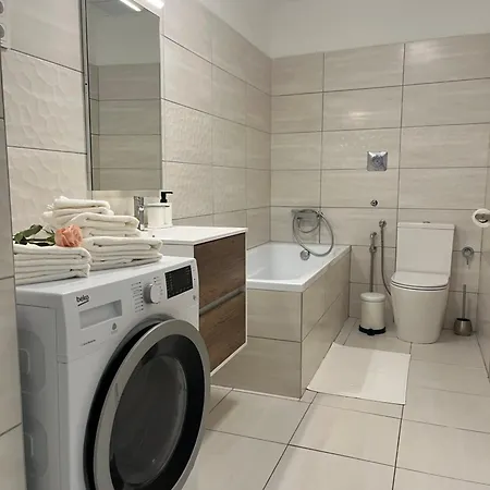 E 37 Downtown Whit Garage Opcional شقة *