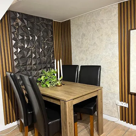 شقة E 37 Downtown Whit Garage Opcional