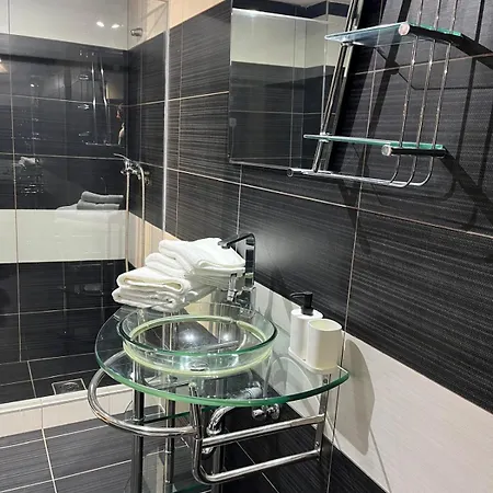 شقة E 37 Downtown Whit Garage Opcional *